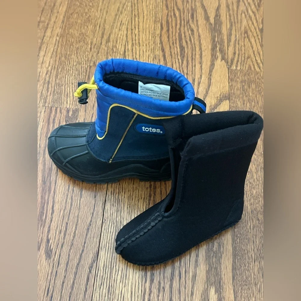 Totes Boys Waterproof Insulated Snow Boots Blue Yellow Size 8